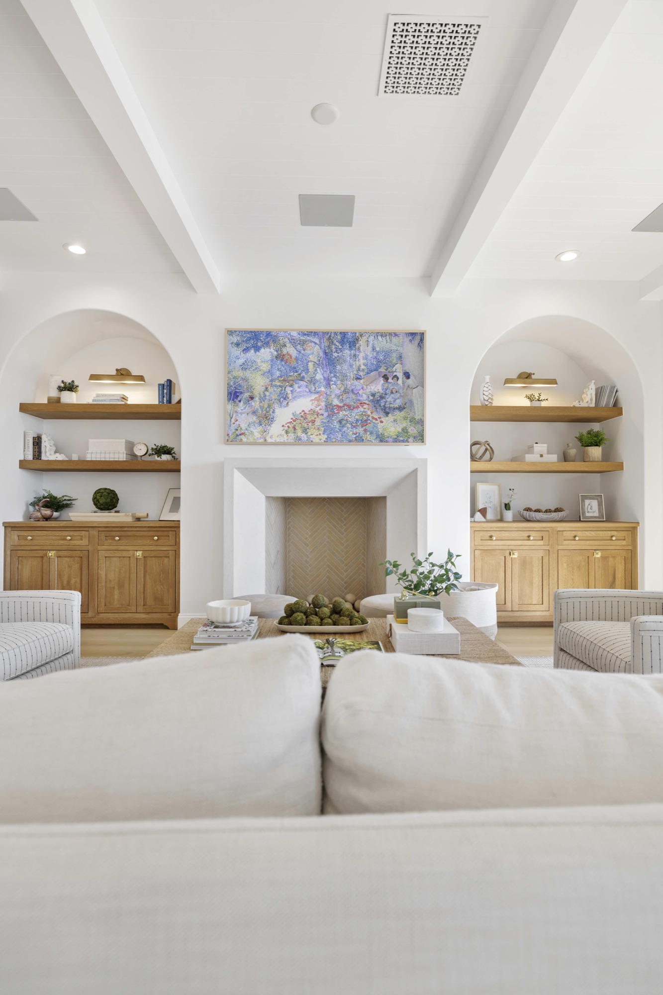 Country Cove — luxury home by C&M Home Designs