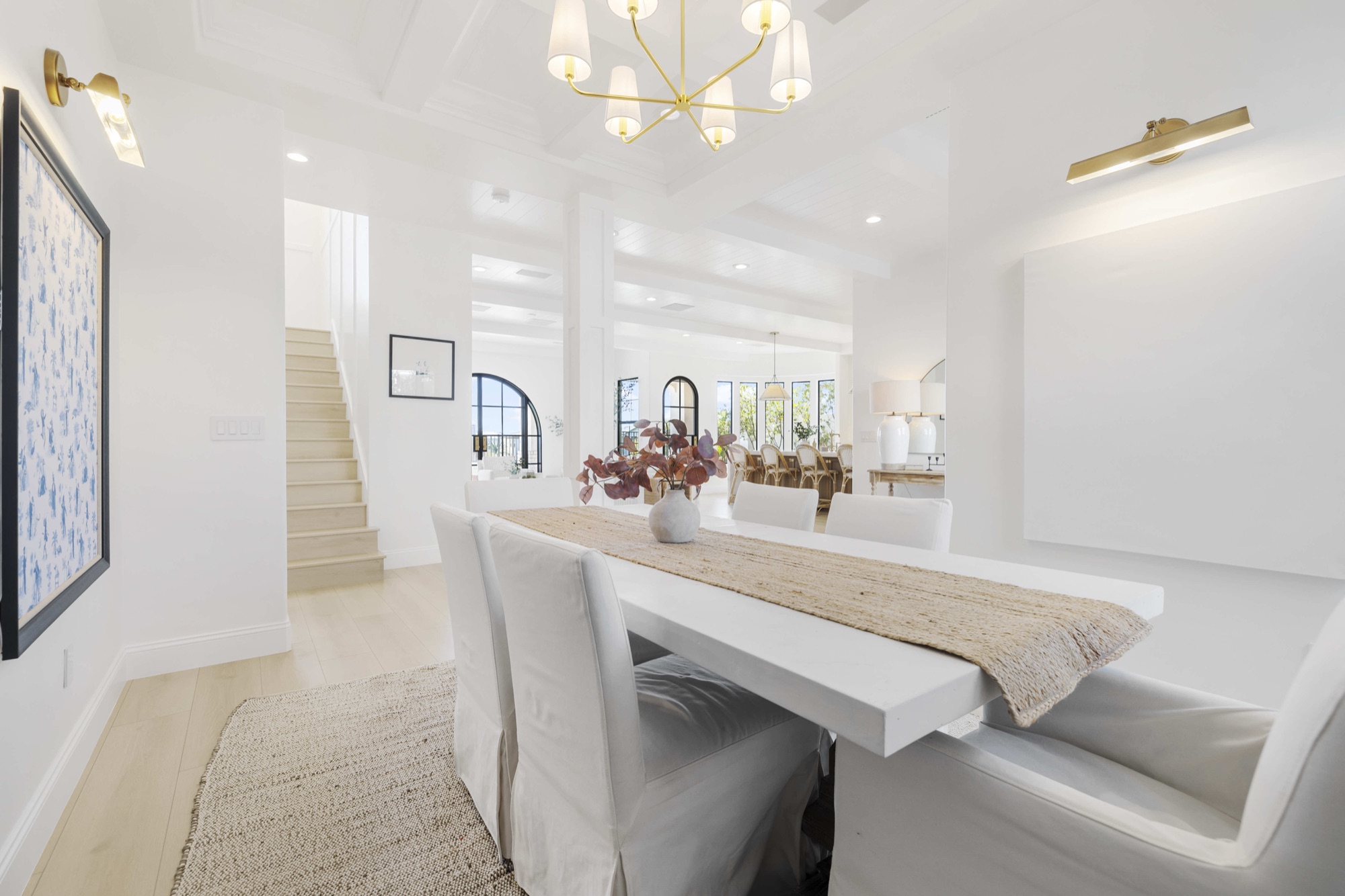 Country Cove — luxury home by C&M Home Designs