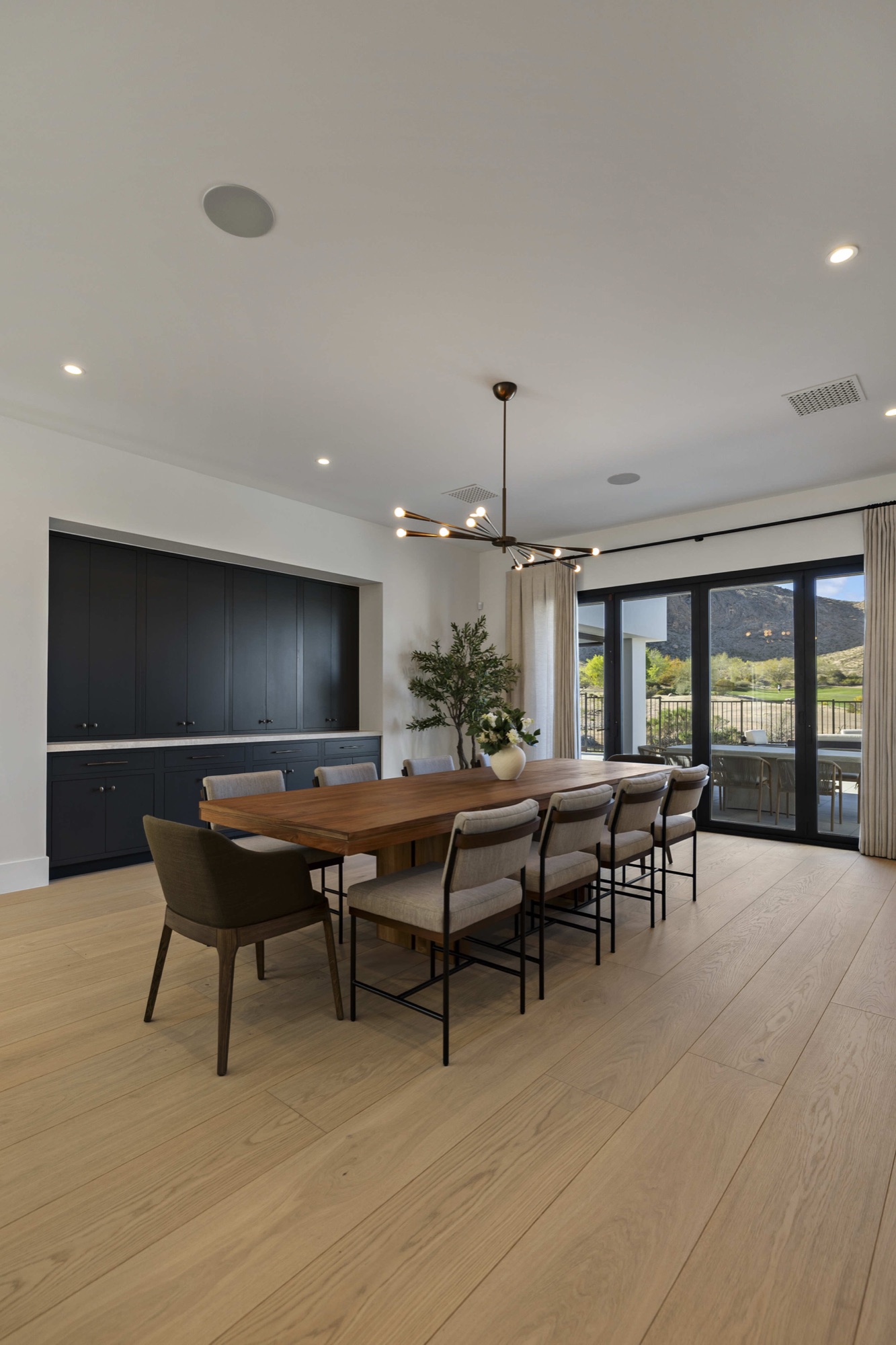 Evergreen Creek Ln — luxury home by C&M Home Designs