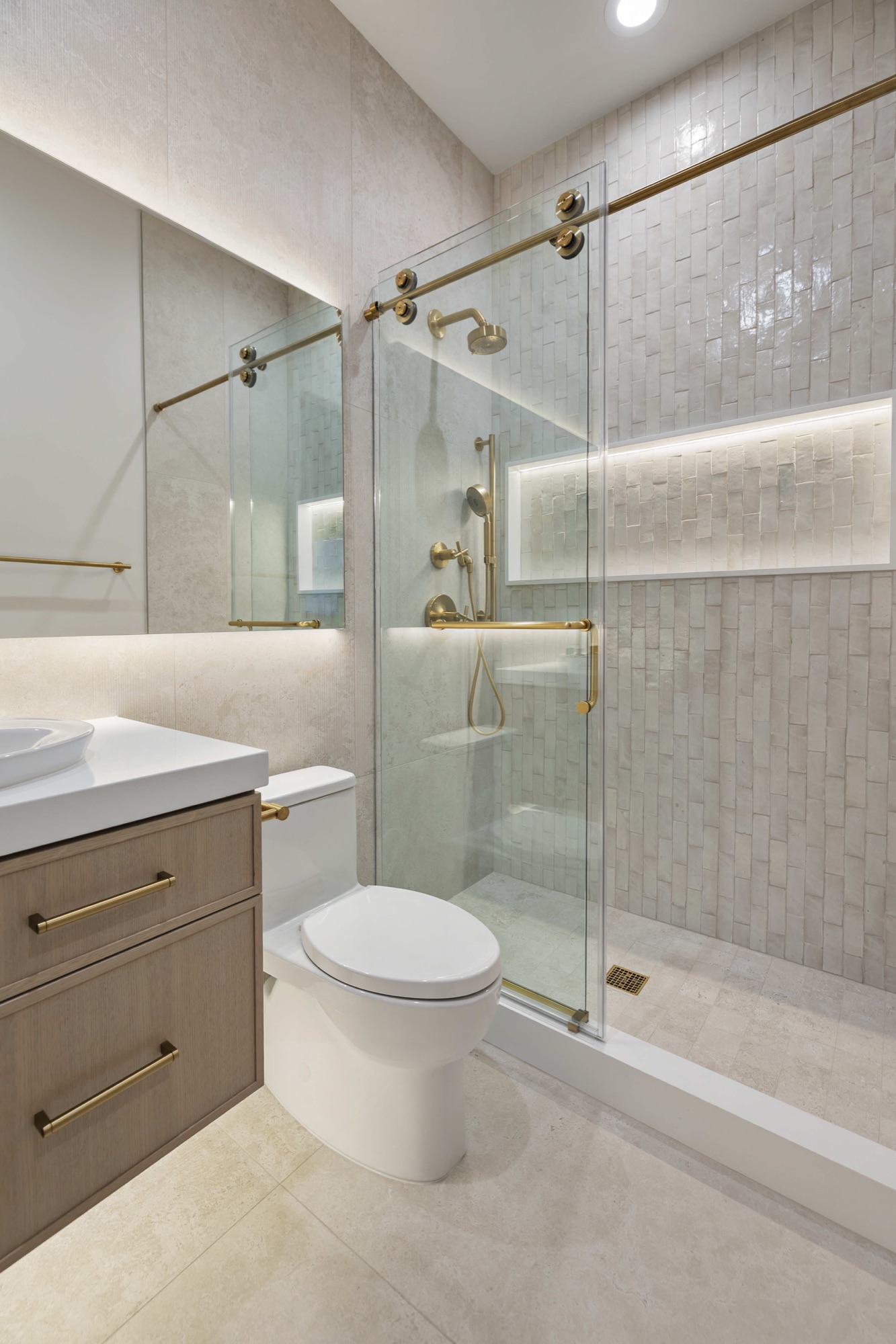 Heaven View — luxury home by C&M Home Designs