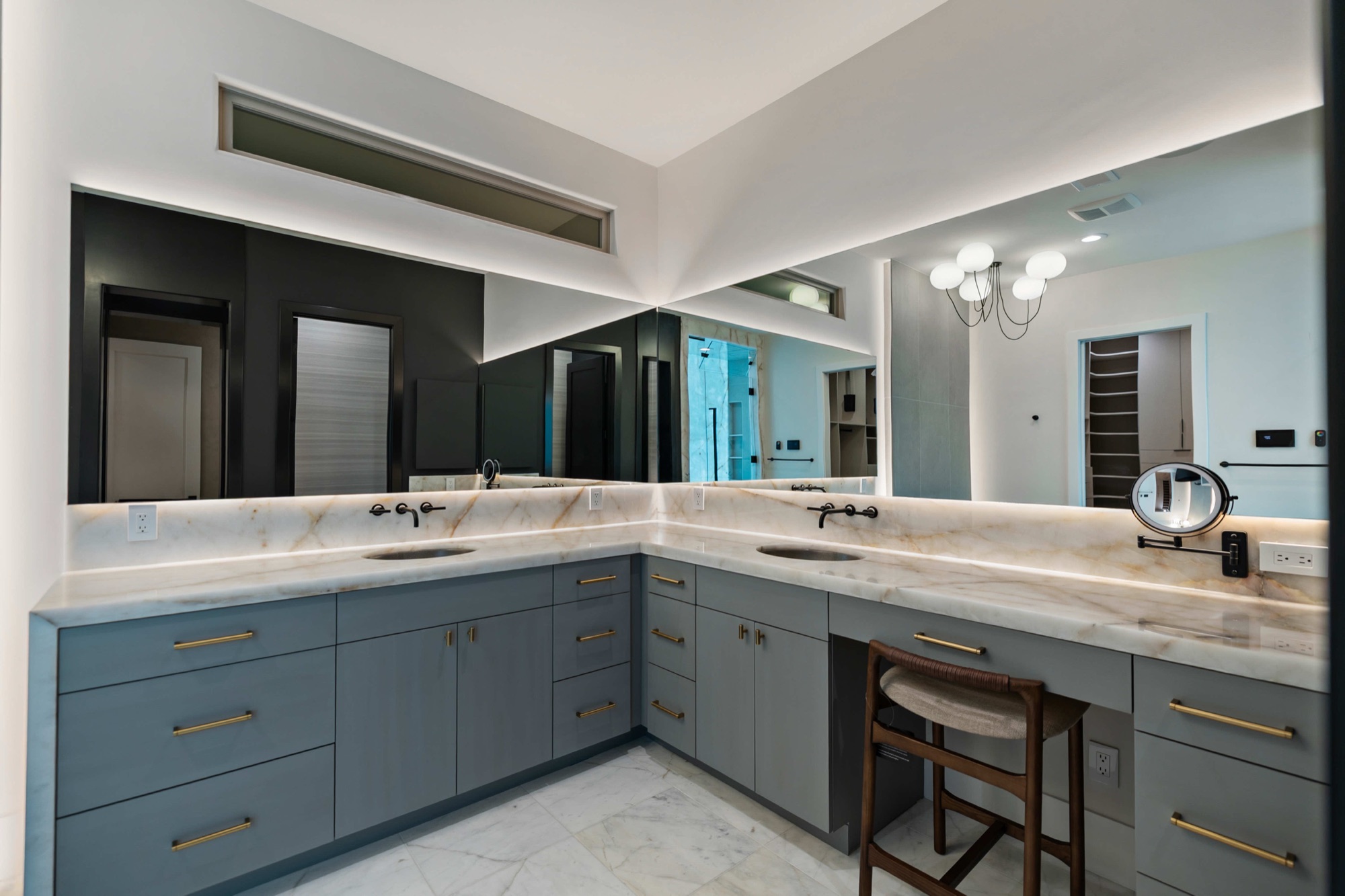 Heaven View — luxury home by C&M Home Designs