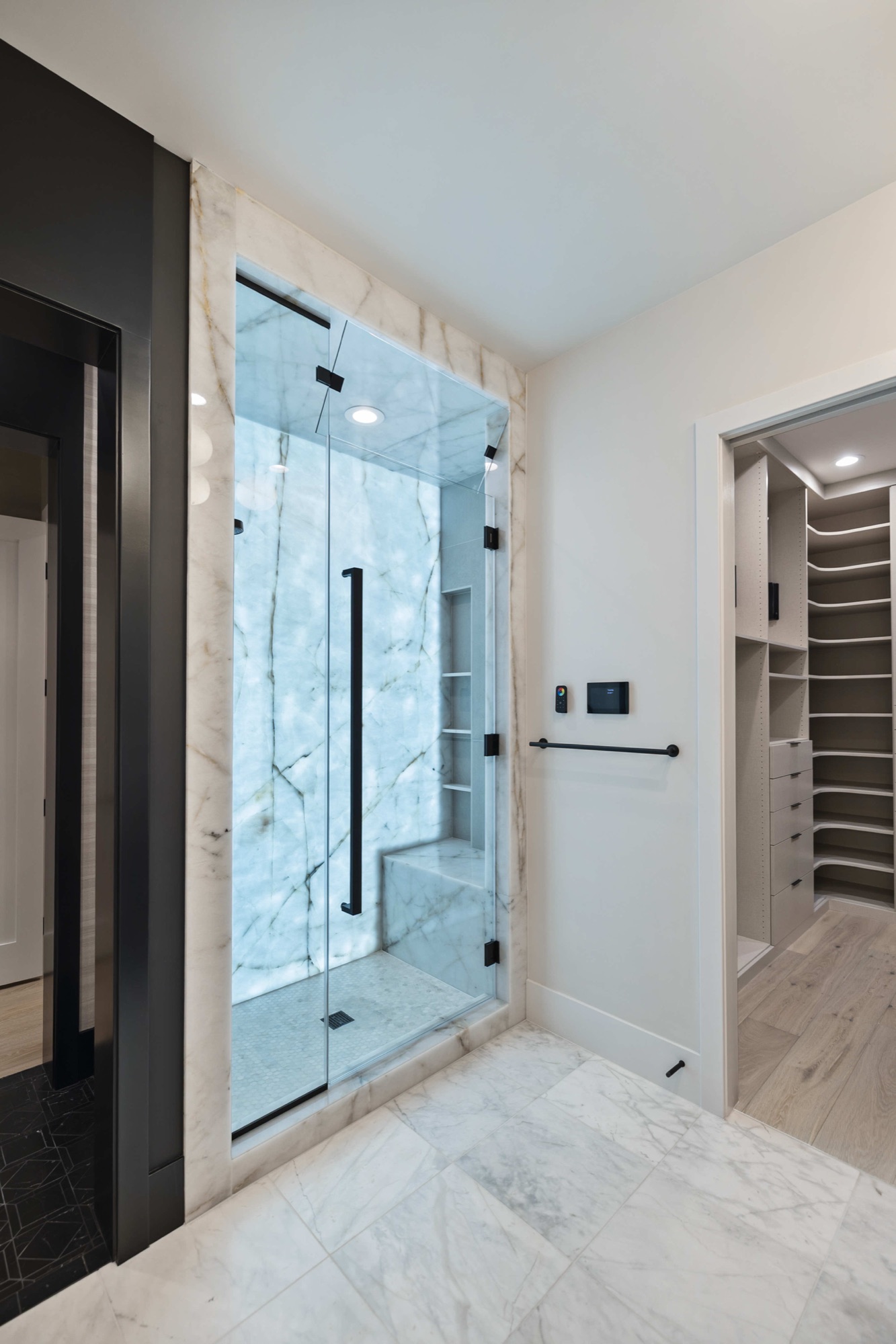 Heaven View — luxury home by C&M Home Designs