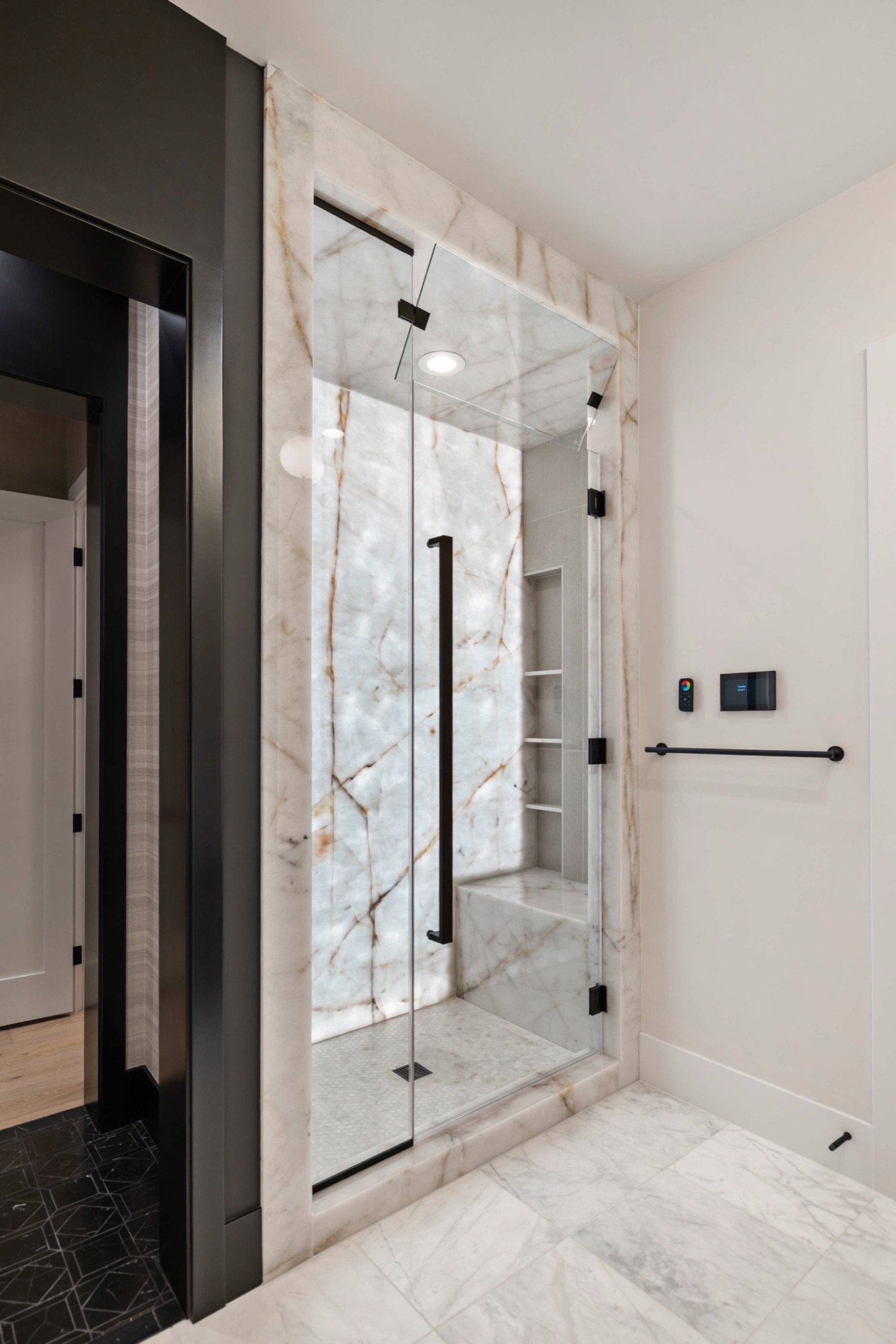 Heaven View — luxury home by C&M Home Designs