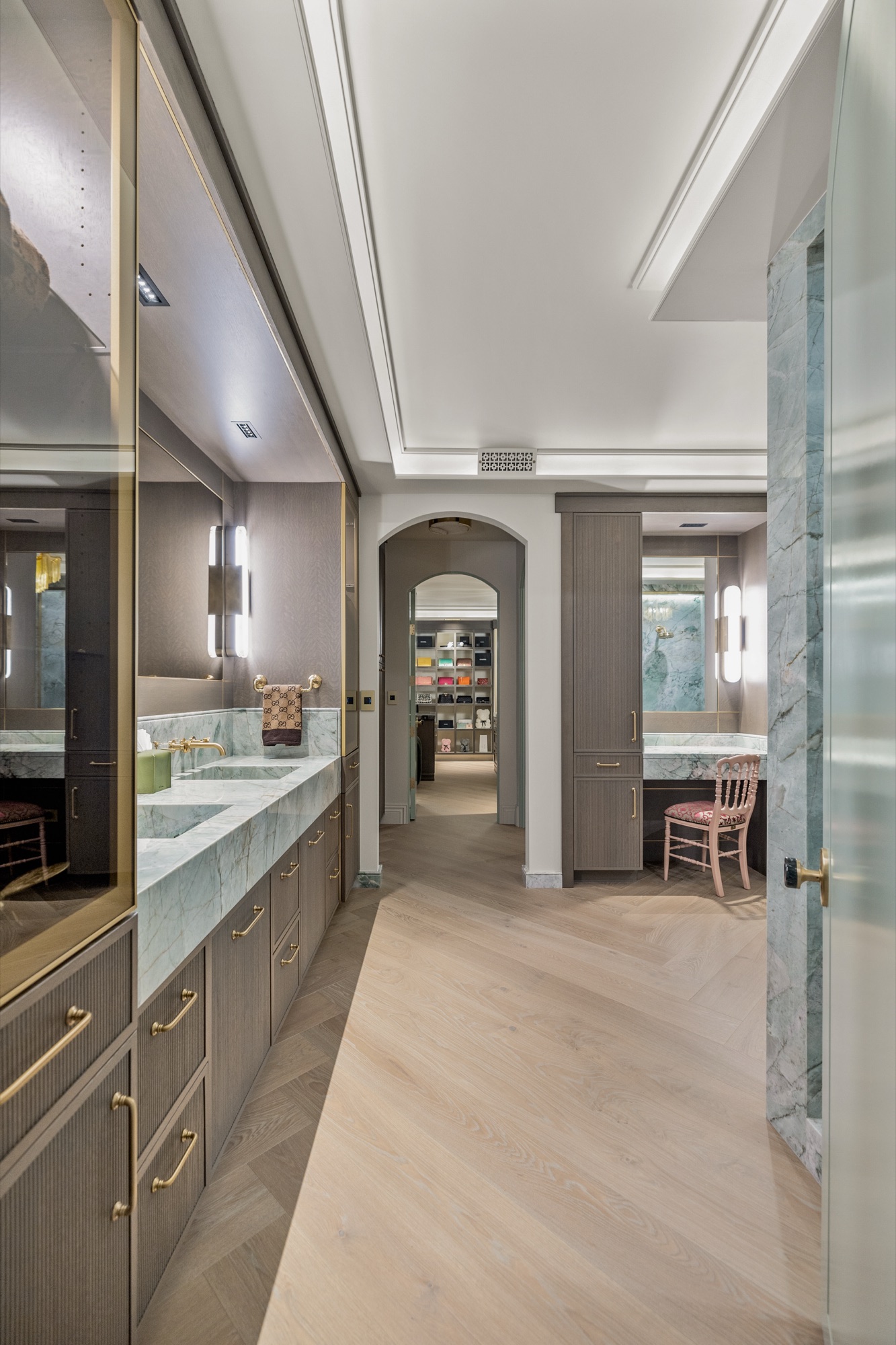 Robinson Bride — luxury home by C&M Home Designs