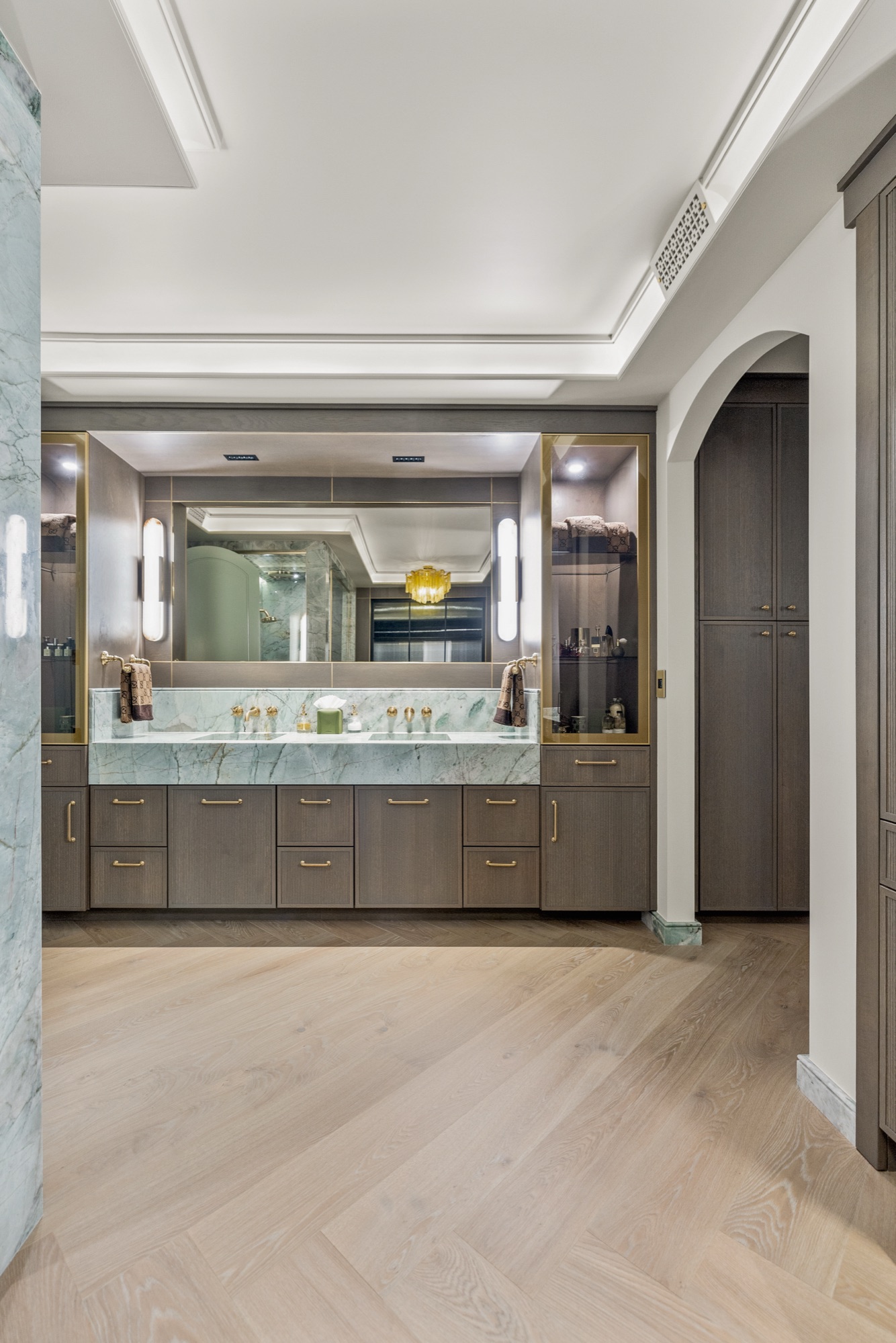 Robinson Bride — luxury home by C&M Home Designs