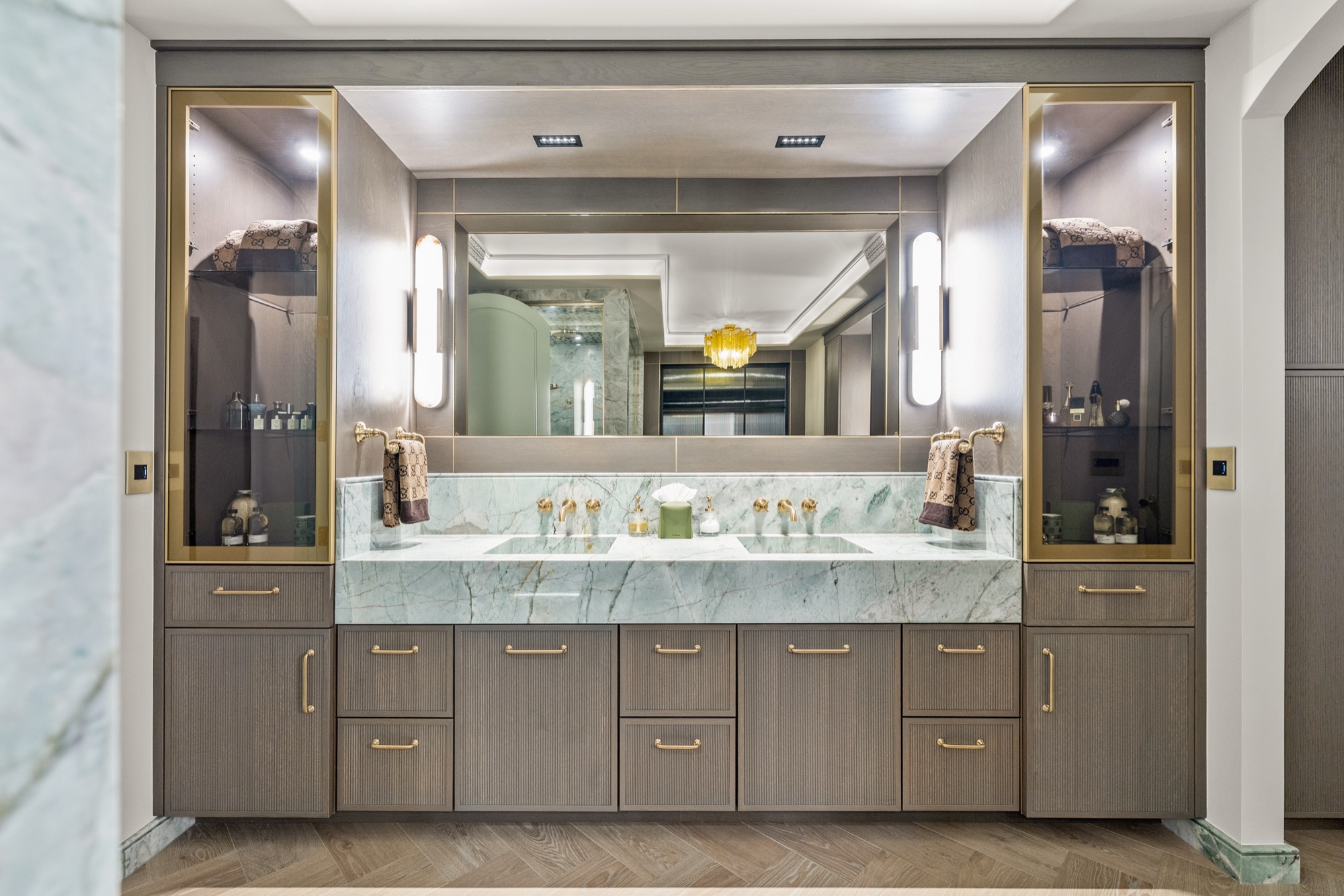 Robinson Bride — luxury home by C&M Home Designs