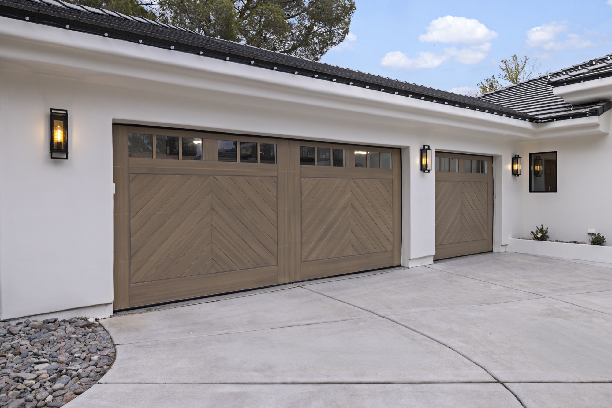 Silver Oaks — luxury home by C&M Home Designs