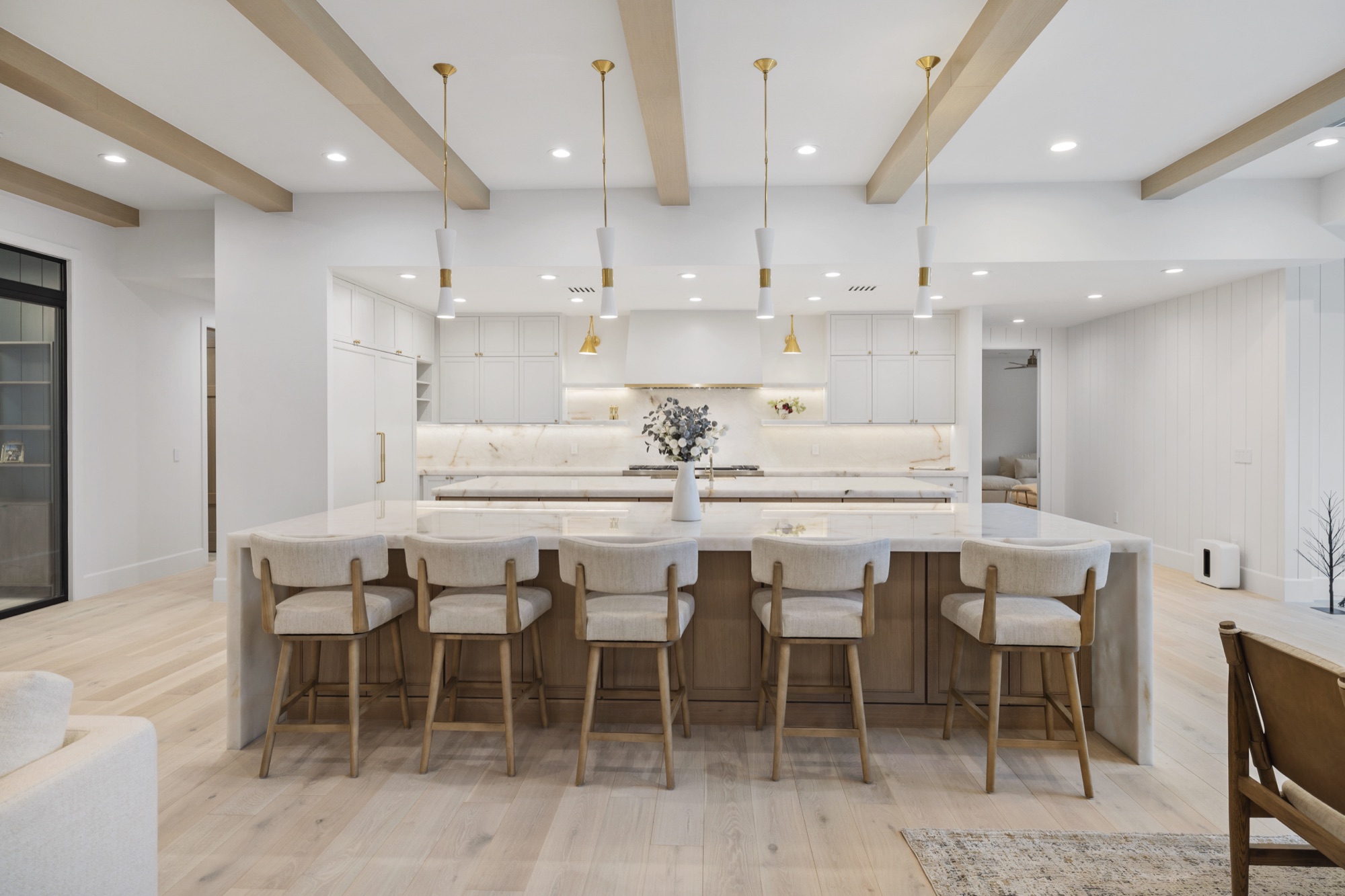 Silver Oaks — luxury home by C&M Home Designs