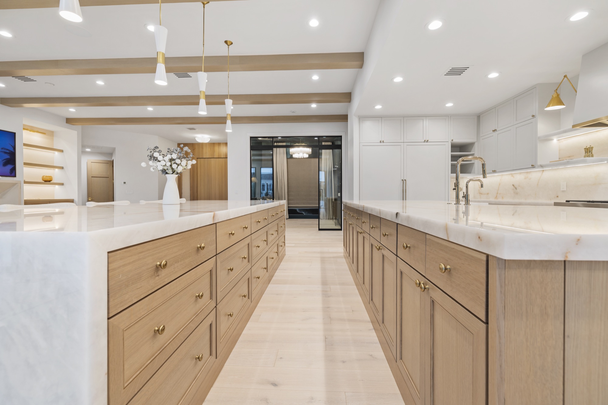 Silver Oaks — luxury home by C&M Home Designs