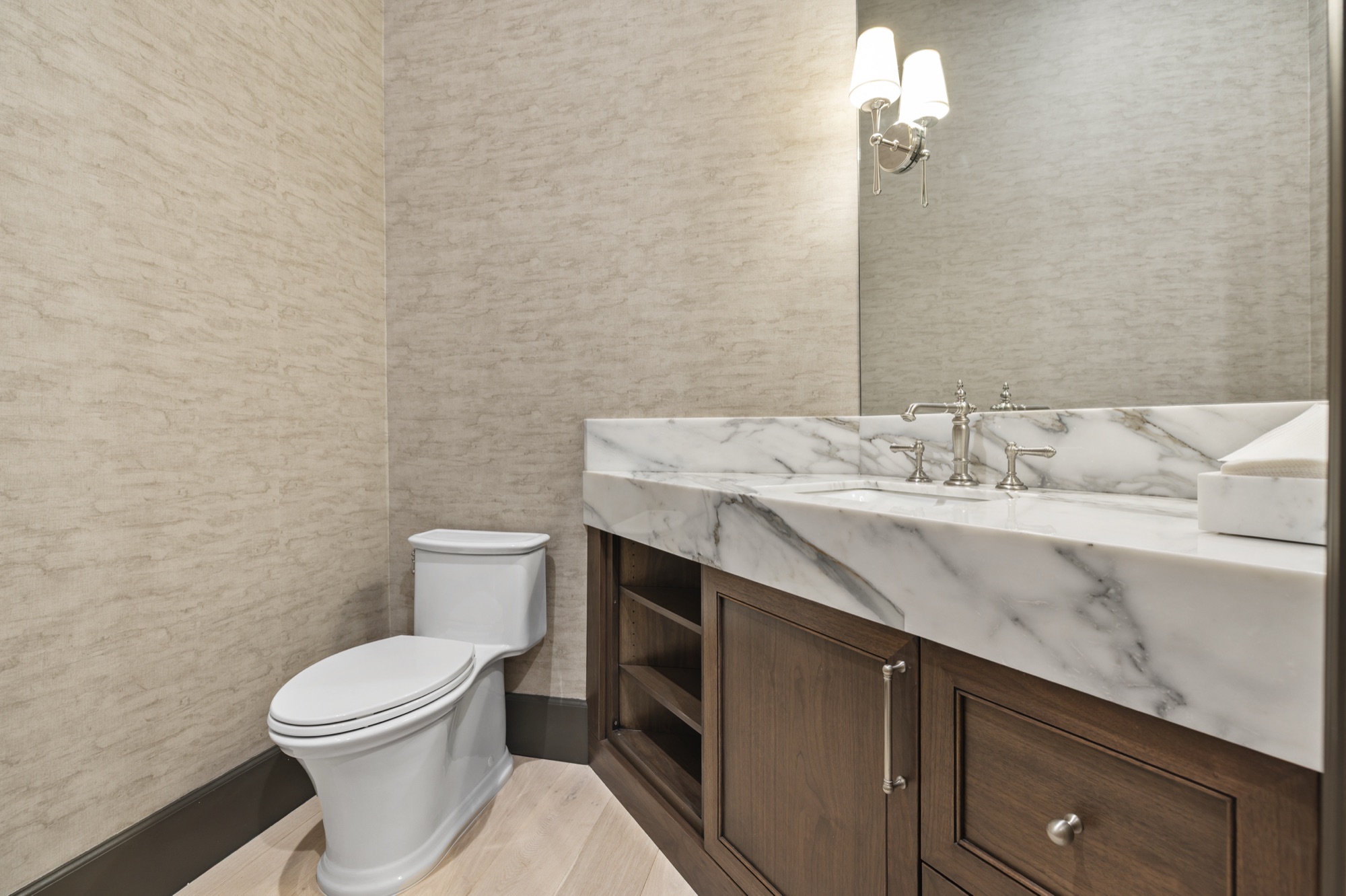 Silver Oaks — luxury home by C&M Home Designs