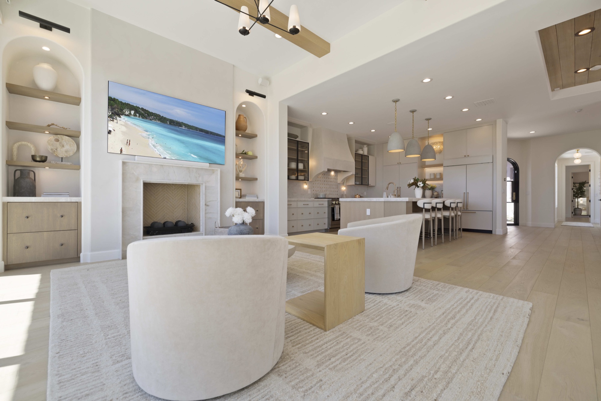 Soft Horizon — luxury home by C&M Home Designs