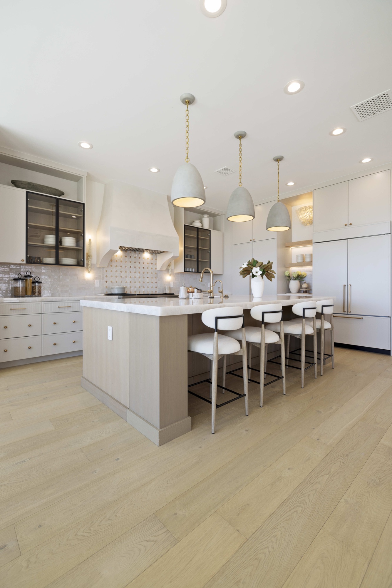 Soft Horizon — luxury home by C&M Home Designs