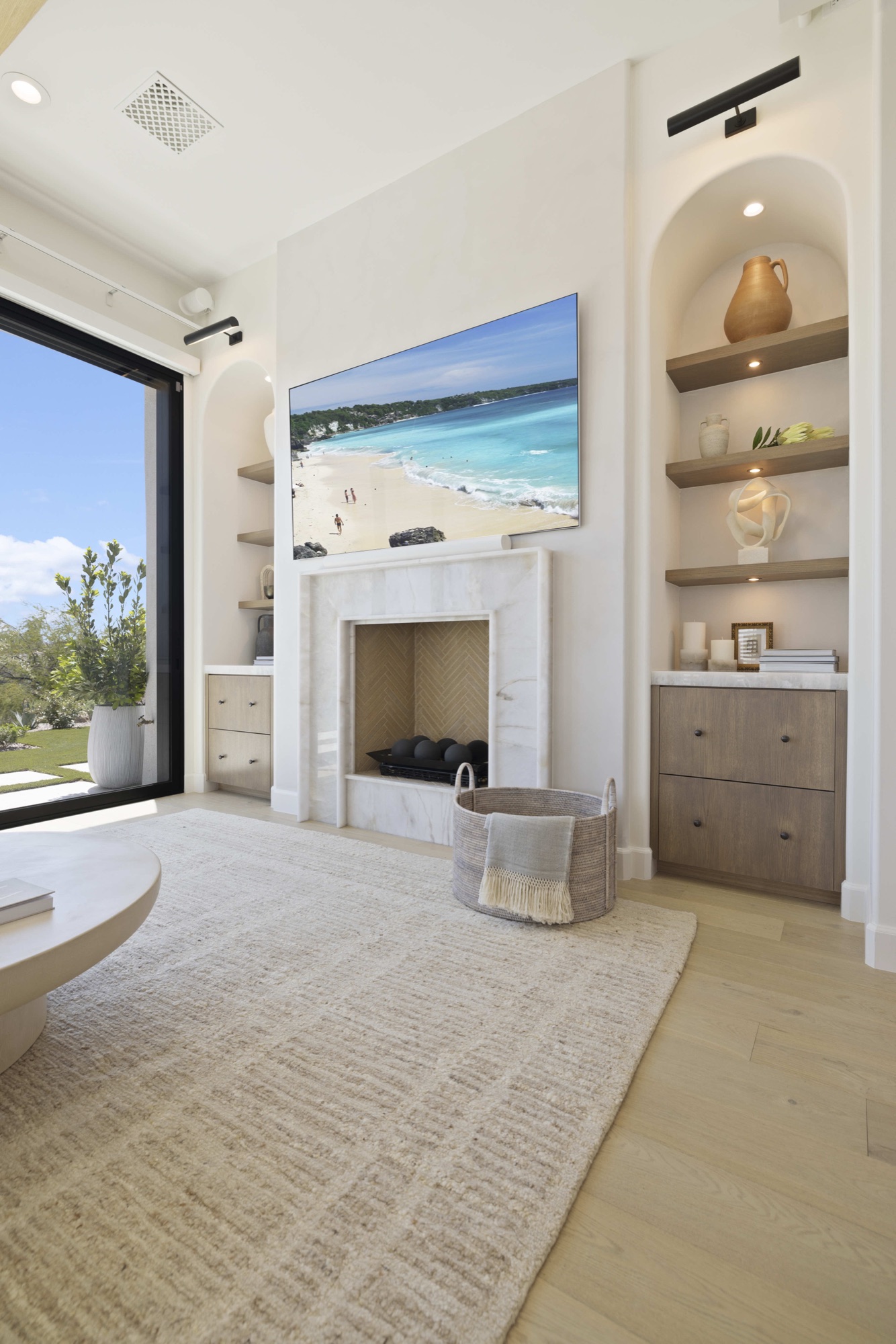 Soft Horizon — luxury home by C&M Home Designs