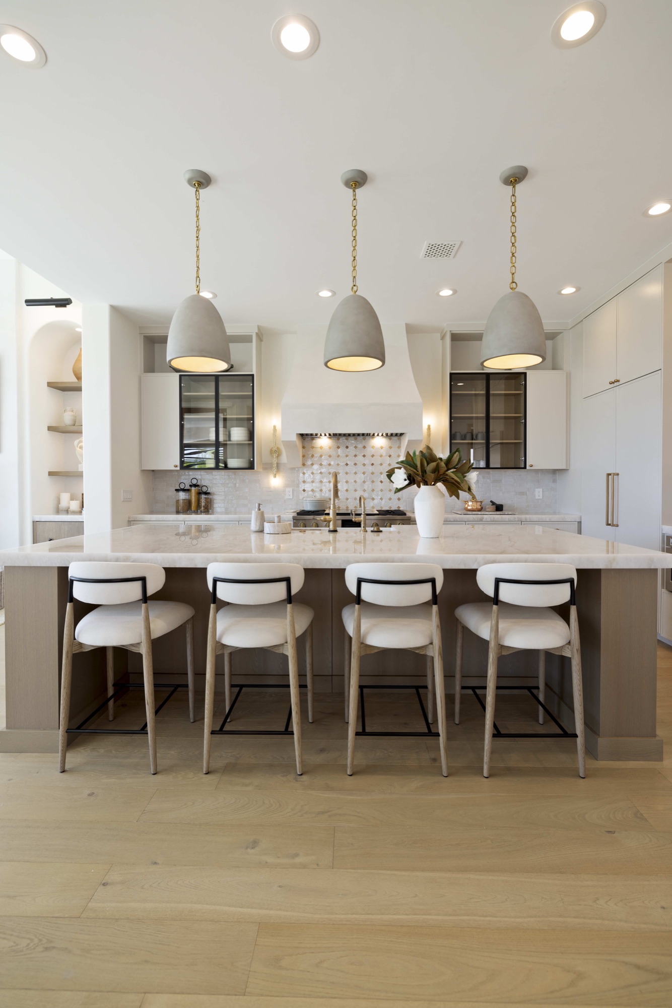 Soft Horizon — luxury home by C&M Home Designs
