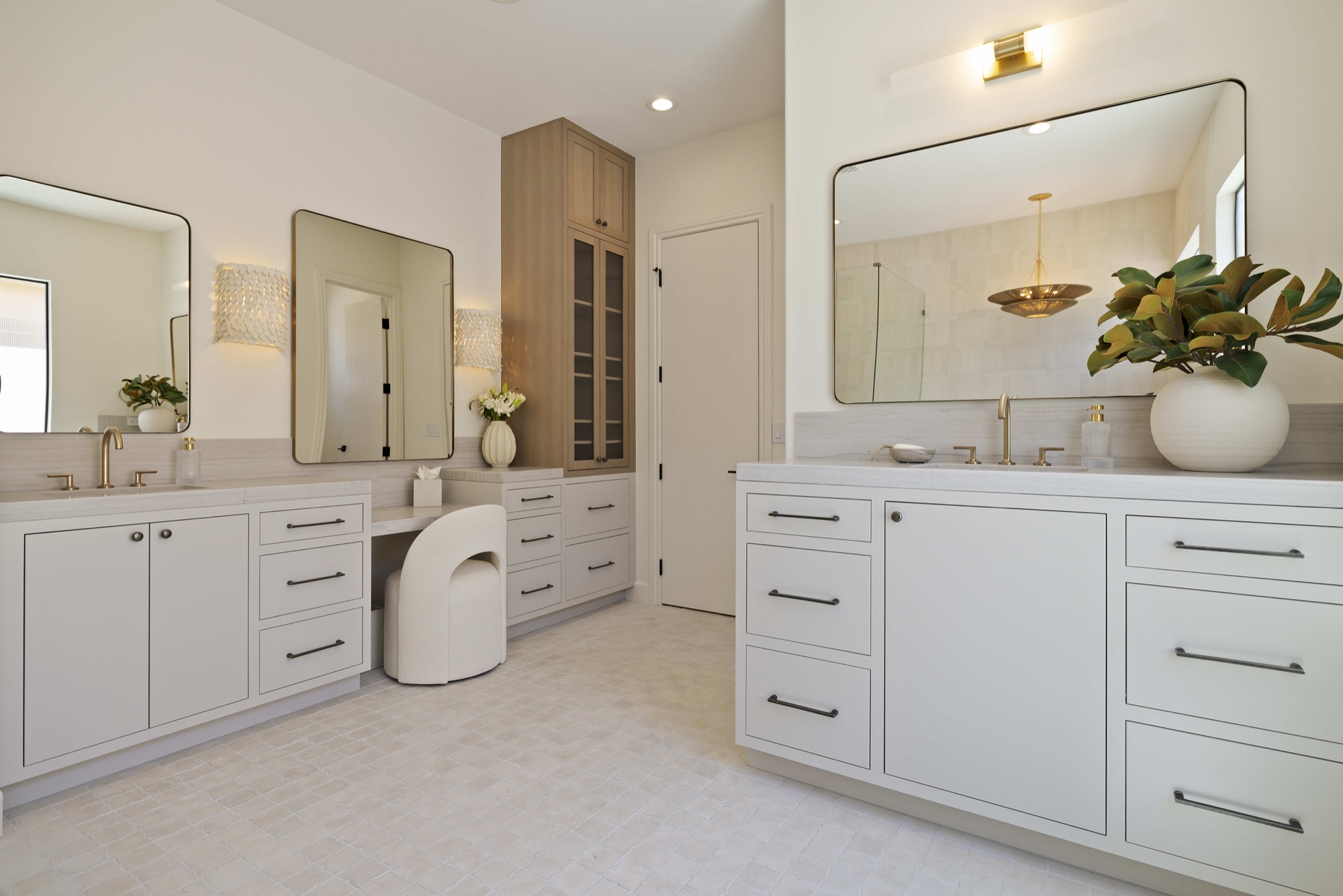 Soft Horizon — luxury home by C&M Home Designs