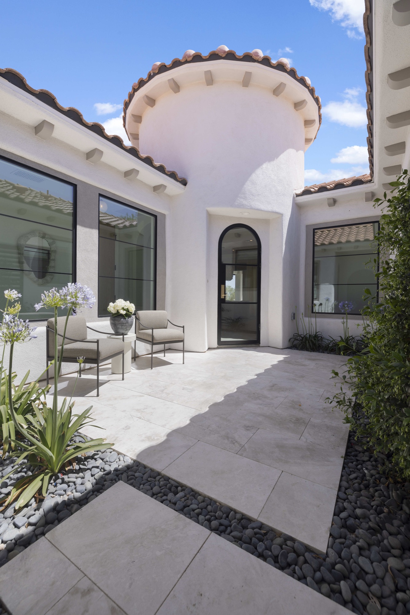 Soft Horizon — luxury home by C&M Home Designs